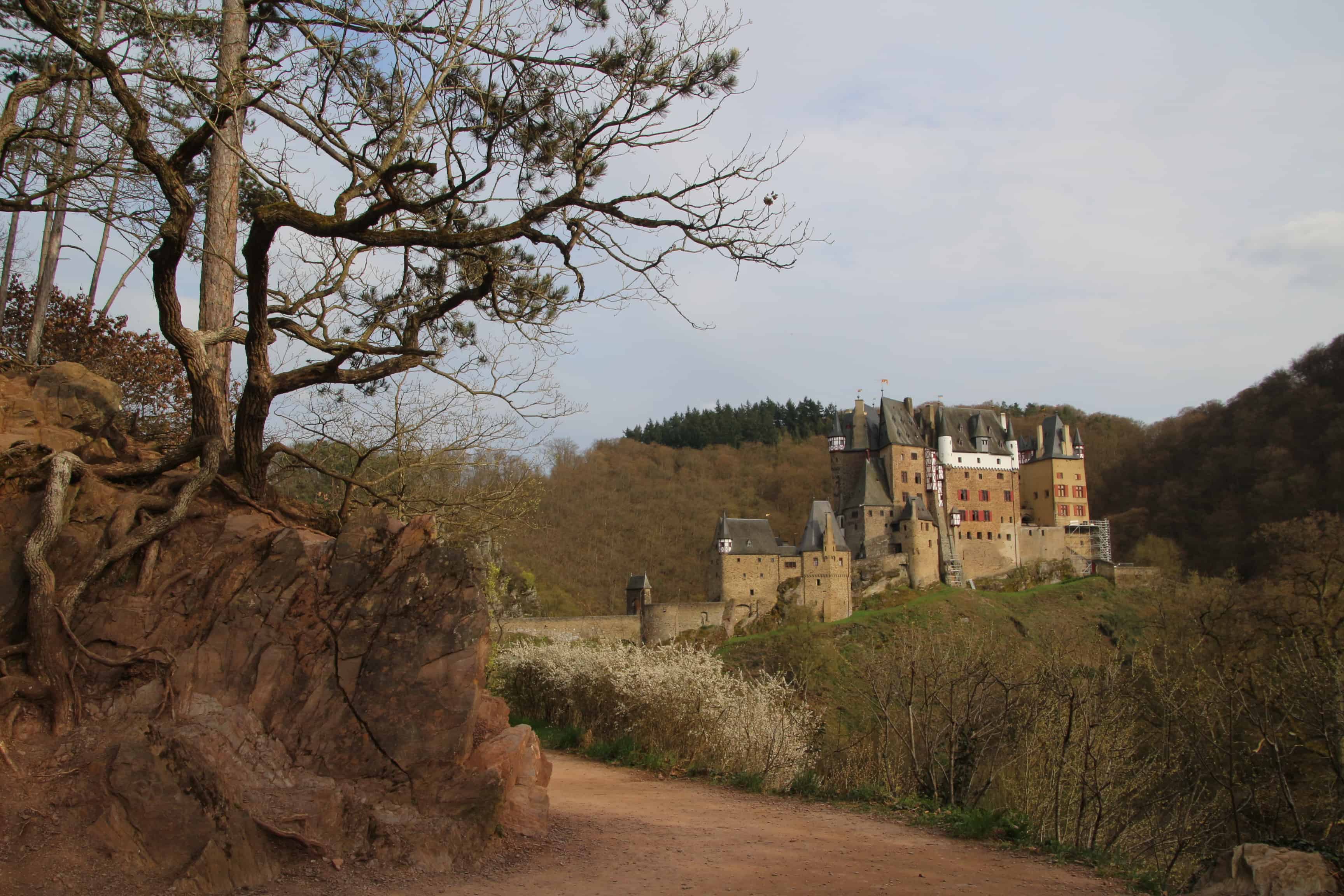 Burg Eltz 1