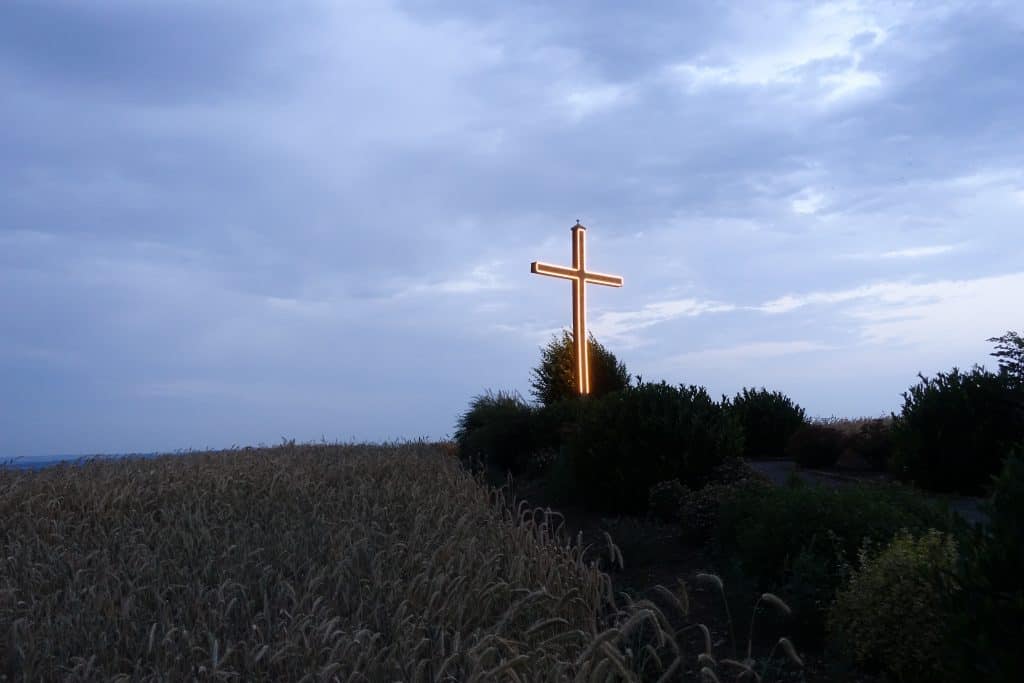 Vollmondwanderung Kreuz weiter weg