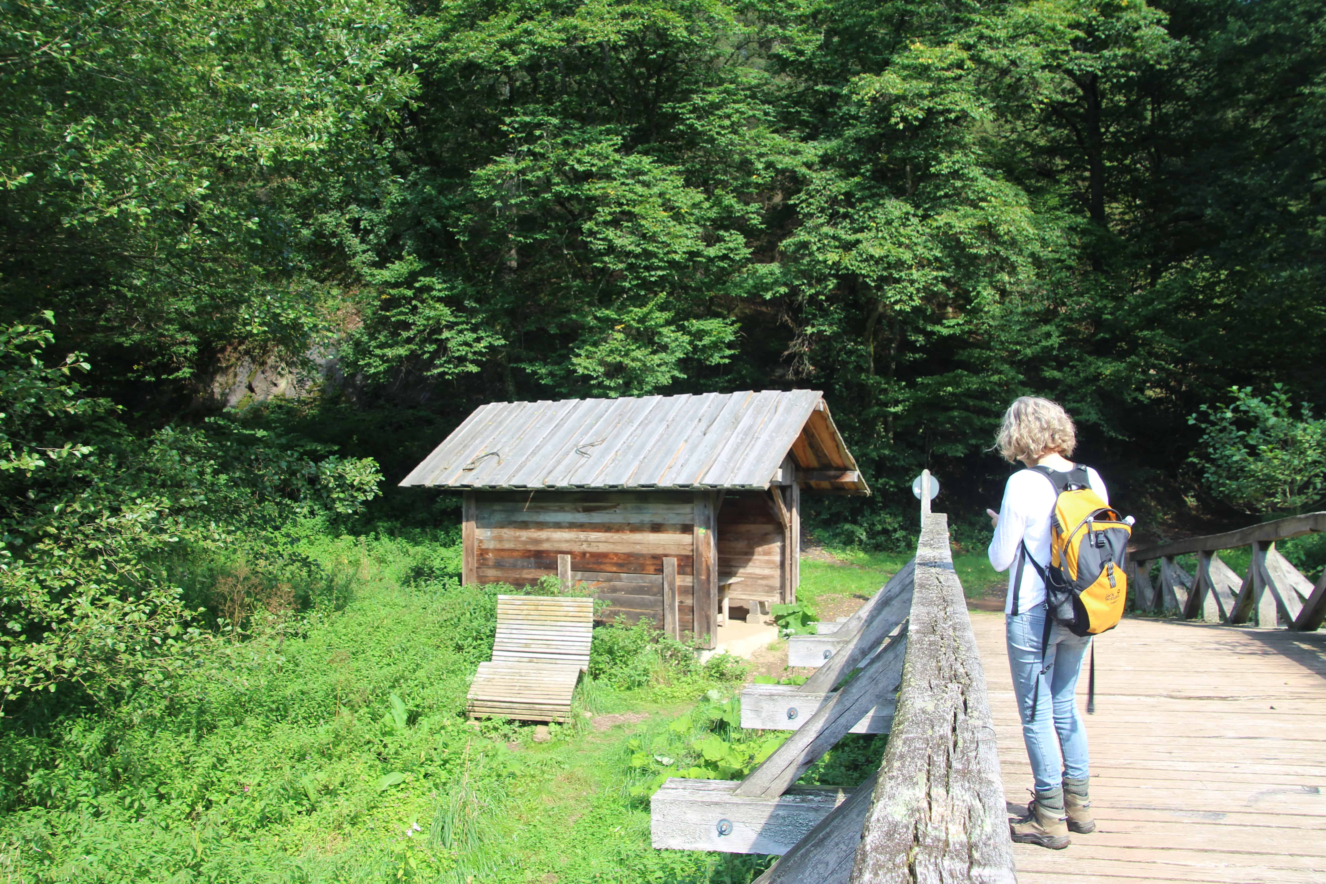 Wandern auf dem Lieserpfad 2. Etappe, Brücke und Huette