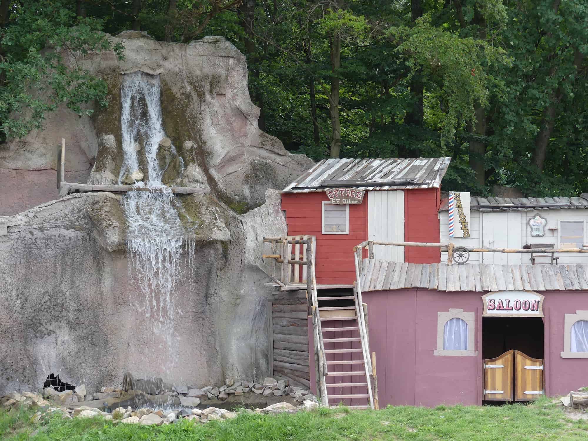Karl-May-Kulisse, Wasserfall