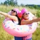 "Die Weibsbilder"- tolles Comedy-Duo aus der Eifel, zwei Frauen mit Schwimmring und Badekappe