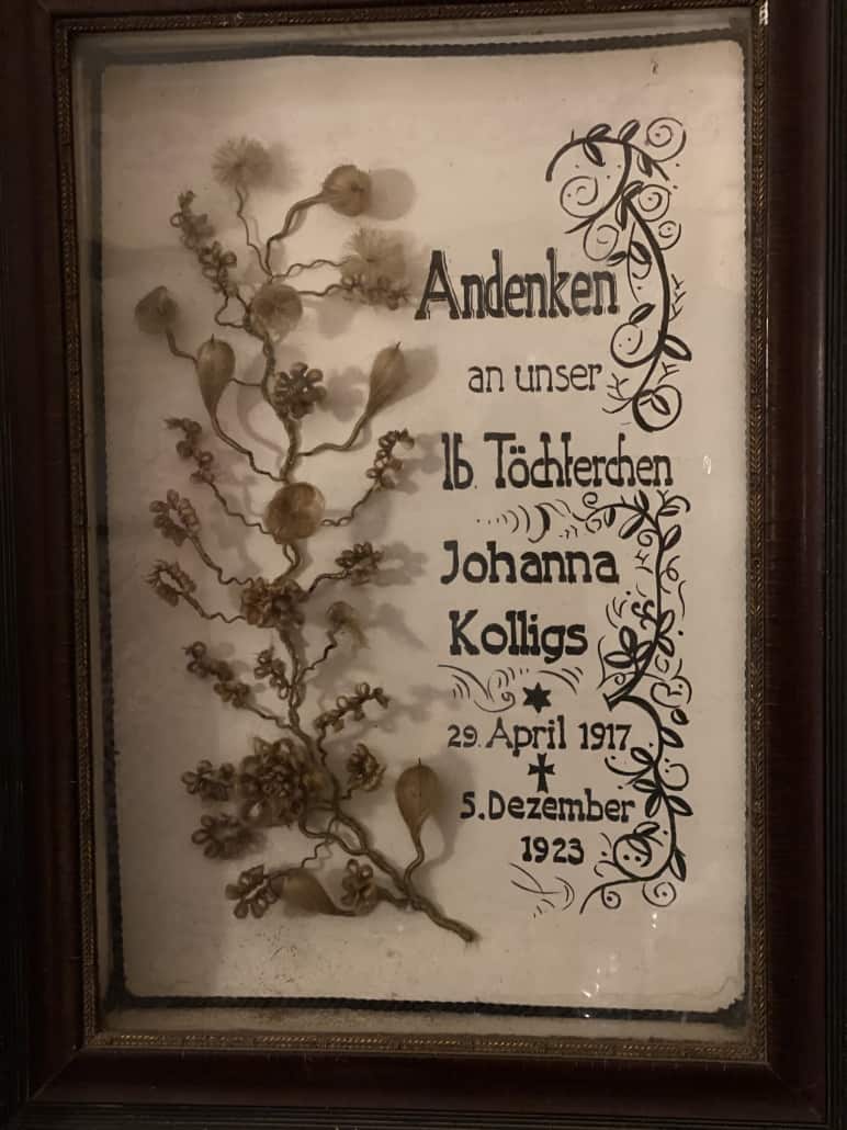 Haarbild zum Andenken an Kind