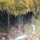 Beeindruckendes Naturdenkmal - Der Wasserfall Dreimühlen herabfließendes Wasser