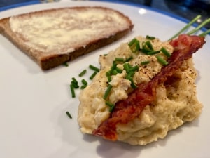 Eierschmeer mit Brot