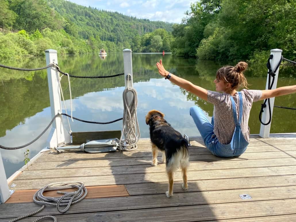 Traumhaft schön - Hausbootfahrt auf der Lahn mit Hund