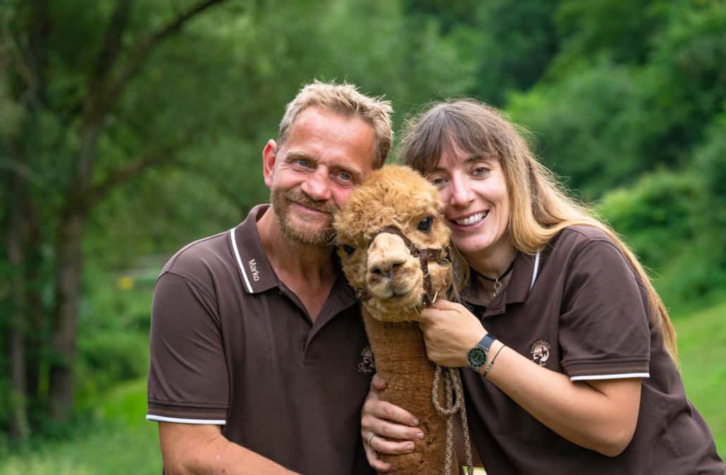 Alpakawanderung in Ahrbrück, Marco und Anja