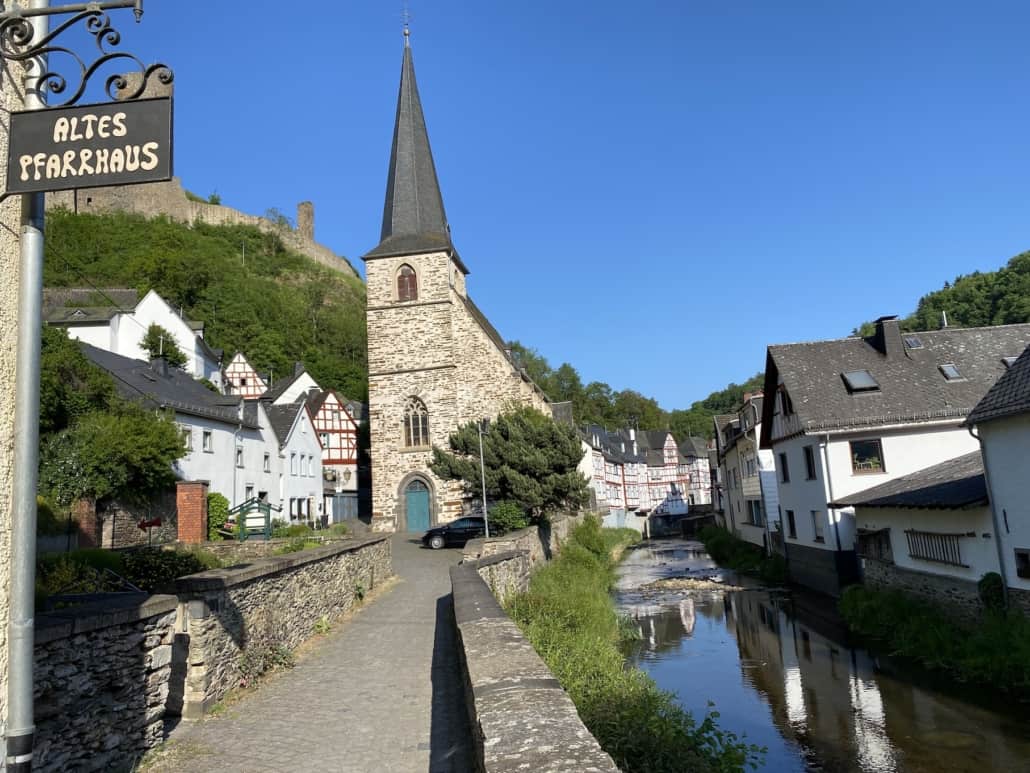 Radfahren in der Eifel - Der Elztal-Radweg