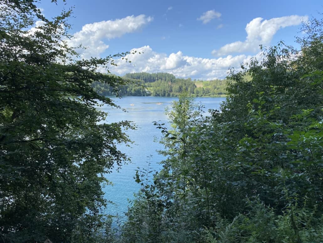 Glasklar - Das Pulvermaar bei Gillenfeld in der Eifel